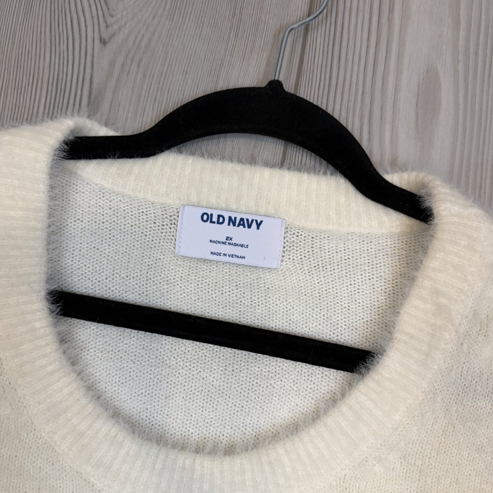 Old Navy 2X Cream Soft Eyelash Long Sleeve Pullover Sweater Women 728712 - Picture 4 of 8